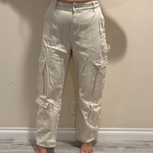 H&M High Rise Cargo Jeans - Cream